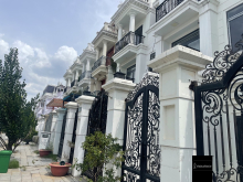 6.5 TỶ TÍN NGHĨA, QUANG VINH, CÂY DỪA, 1 Căn góc duy nhất, 5x17, 84m, sổ riêng