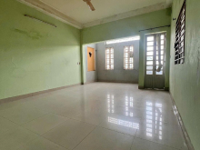 Cho thuê nhà HXH đường Bùi Tư Toàn - Bình Tân , 3 tầng, 135 m3. Giá 13 triệu/tg