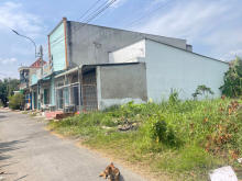 Bán đất thổ cư ngang 5 dài 18 giá 900 triệu lh: 0949067638 KCN Tân Hương 