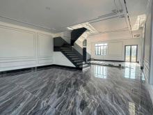 Cần bán gấp nhà phố 70m2 nội Khu đô thị mặt tiền ĐT741 ngay Vòng xoay Cổng Xanh 