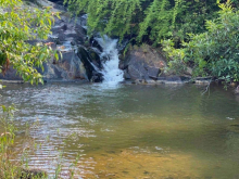 siêu phẩm Loc Nam ôm trọn suối