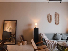 Chủ nhà cần bán 2 PN The Marq Quận 1 14.5 tỷ full nội thất. Liên hệ 0911693736