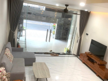 NHÀ MỚI 3 TẦNG CẦN CHO THUÊ