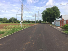 Bán lô đất gần chợ Láng Dài đường nhựa khu dân cư