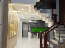 Bán nhà đường Lê Văn Quới, 5 tầng, Bình Hưng Hòa A, Bình Tân, xe 7 chổ vào nhà.