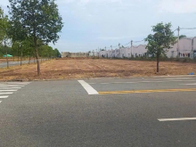 Bán lô đất 300m2 ngay Trường Tiểu học Bàu Bàng giá 1420tr