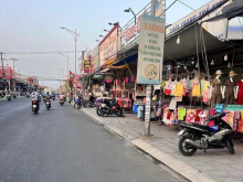 đất thổ cư , mặt tiền đường , dân cư đông , sổ hồng riêng 