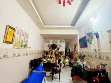 Nhà cũ tiện xây mới, 68m2, nở hậu 3.6m, gần mặt tiền. Khu vực an ninh, pl chuẩn