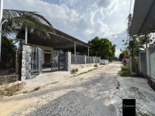 Bán đất 314m² TT Cam Lâm – mặt tiền 12m, tách 2 lô, giá chỉ 330tr/m ngang