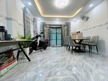 Căn góc 34,2 m2 (4,13m x 8,2m) - 4 tầng BTCT - Nguyễn Tất Thành. Chỉ 5,25 tỷ