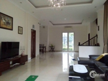 Cho thuê biệt thự VINHOMES Việt Hưng, Long Biên, đầy đủ nội thất, 300m2, giá 45tr/1 tháng.