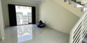 NHÀ 1 TRỆT 1 LẦU trung tâm TP. Trà Vinh 