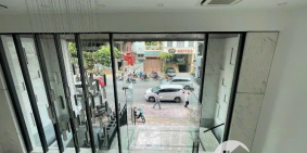 Cho thuê Toà nhà văn phòng 70 Bạch Đằng P2 Tân Bình