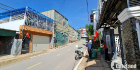 Nhà Mặt Tiền Thị Trấn, Giá Trị Kinh Doanh