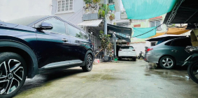 Hẻm xe hơi ngủ trước nhà ngày đêm , dân trí, sạch sẽ sát Phú Nhuận 2 tầng/2pn