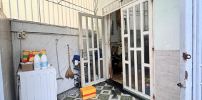 Nhà bán gấp, nhà trọ 2 căn, thu nhập 8t