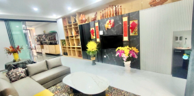 Bán nhà 5 tầng mặt tiền đường Trần Nguyên Hãn TTTP Nha Trang