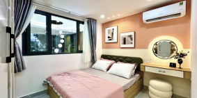 Mặt tiền đường thông Phạm Văn Đồng gần sân bay 5 tầng 4*15 vuông  nhà mới ở ngay