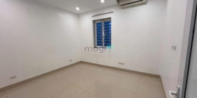 Nhà riêng: Cho thuê nhà ngõ 61 hoàng cầu 45m x5T ô tô tránh