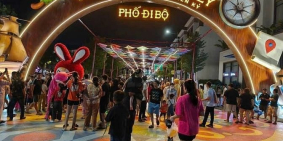 Bán nhà riêng: Gia đình bán Gấp nhà phố, xây 4 tầng ngay trường FPT Long Hậu