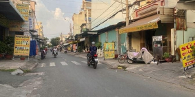 Bán nhà riêng: MTKD sầm uất đường Ấp Chiến Lược, 4,6mx 24,6m, cấp 4. giá: 8,9 tỷ