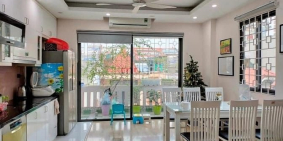 Bán nhà riêng: Cho thuê nhà Phân Lô phố Nguyễn Thị Định, Cầu Giấy, 70m, 5T, LÔ G