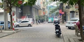 Bán nhà riêng: Cho thuê nhà ngõ 68 Ngụy Như Kom Tum, dt 65mx5T, MT 4.6m, 28tr/th