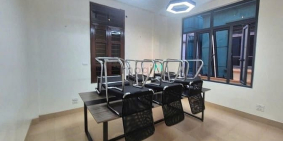 Nhà riêng: Cho thuê nhà ngõ 68 trung kính 65m x4T ô tô đỗ cửa