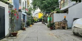 Bán biệt thự: Chính chủ gửi bán Biệt thự sân vườn hẻm ôtô Đường số 14, P.Bình Tr