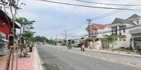 Bán đất thổ cư: Chính chủ gửi bán Lô đất mặt tiền Lò Lu, lộ giới 30m, P. Long Ph