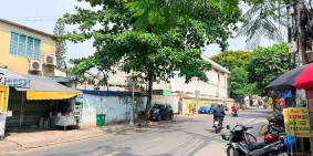 Bán nhà riêng: Bán nhà phố liền kề ngang 10m gần đường hồ bá phấn