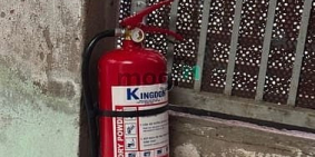 Nhà phố: Phòng giá rẻ 851/10A Huỳnh Tấn Phát