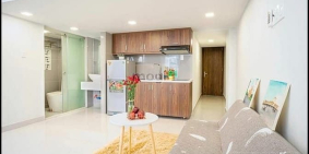 Nhà hàng - Khách sạn: Căn hộ có gác, ban công mới xây gần chợ Bình Tiên, quận 6