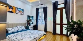 Bán nhà riêng: Bán nhà ngõ 93 Giáp Nhị-HM ,40m2 x5T ,Oto , Kinh doanh , Giá hơn 