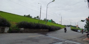 Bán nhà riêng: Mặt phố Lâm Du 100m2- 4T- mặt tiền khủng- lô góc- kinh doanh siêu