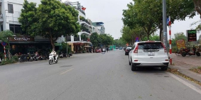 Bán nhà riêng: Bán nhà phố Lâm Hạ 70m2- mặt tiền đẹp- 7T, ô tô , thang máy, nội 