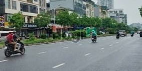 Bán nhà riêng: Bán nhà phố Hồng Tiến 168m2- 6 tầng- mt6m, ngõ ô tô thông bàn cờ