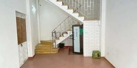 Bán nhà riêng: Hơn 8 tỷ có ngay nhà MẶT PHỐ NGỌC LÂM, kinh doanh sầm uất, lô góc