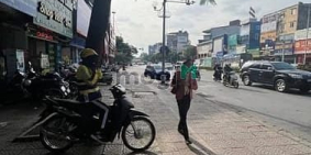 Bán nhà riêng: Bán nhà mặt phố Nguyễn Văn Cừ LB ,99m2 ,gần ngã tư ,KD cho thuê G