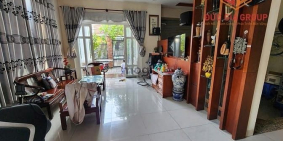 Bán biệt thự: Bán nhà  góc 2 mặt tiền khu dân cư Tân Phong sổ hồng 195m2 giá 11.