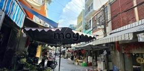 Bán biệt thự: Bán nhà 2MT CHợ Hoàng Hoa Thám-P14-TB.DT 4x12. Đúc 2 Lầu-3pn-4wc