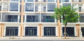 Bán nhà riêng: -	Bán gấp căn nhà phố liền kề xây sẵn 90m2, 4 tầng dự án T&T Long