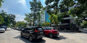 Bán biệt thự: Khu đấu giá Tầm Dâu, Việt Hưng, 5 tầng, 100m2 - MT 6m hậu 6m