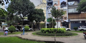 Bán nhà phố dự án: Siêu Biệt Thự 5 tầng Đối Diện Công Viên Khu Đệ Nhất Hoàng Việ