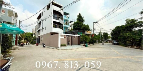 Bán nhà phố dự án: Nhà 2 MT đường thông TL 37, DT:6,6x17M, Trệt, 3Lầu, Sân ô tô,