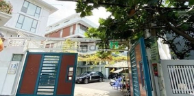 Bán biệt thự: Bán biệt thự Trần Não 12 đường số 20 DT600m 20x20 sân vườn hồ bơi