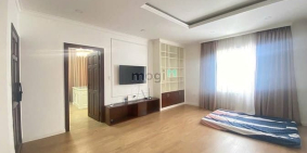 Bán nhà phố dự án: Biệt Thự Góc Đẹp 2 MTNB Bình Phú 1- 9x17m 4 tầng KẾ BÊN UB