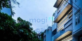 Bán biệt thự: Bán nhà mt đường Lê Văn Huân, P.13, Tân Bình. DT: 7x26m. Giá: 46 t