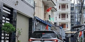 Bán biệt thự: BÁN NHÀ QUẬN 2 -  MẶT TIỀN đường Ôtô thông   Cách Ng Duy Trinh 20