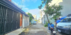 Bán nhà riêng: Bán nhà 1 trệt, 2 lầu hẻm 1/ đường Hoàng Hữu Nam Q9